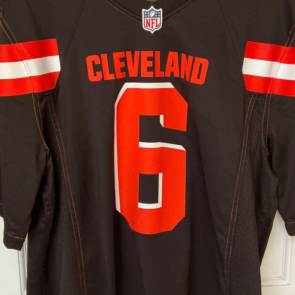 Cleveland Football Jersey with Number 6